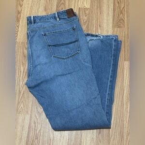 Tommy Bahama Blue Straight Jeans - Size 42 x 34 - Wear Worn on the Heel Hems